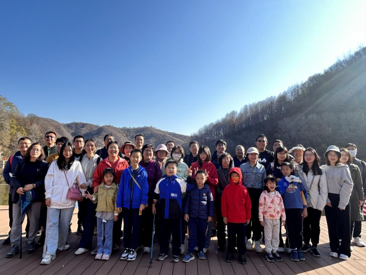 華杰公司開展&ldquo;親近自然 共賞秋景&rdquo;秋游活動(dòng)